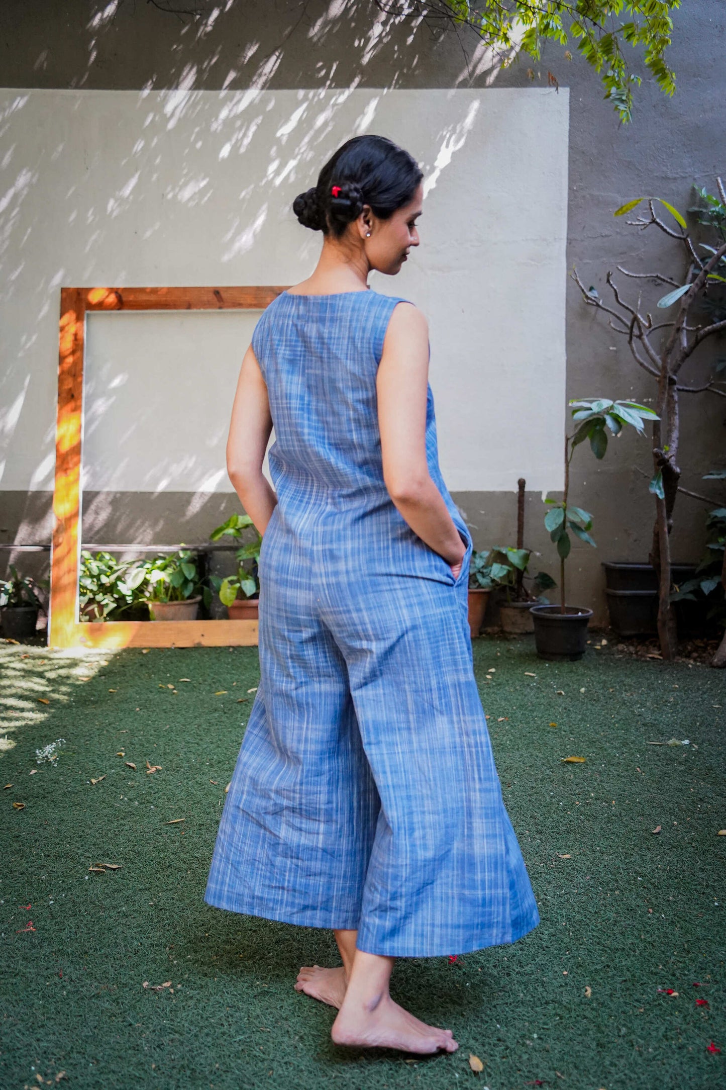 Hop-in blue checkered cotton jumpsuit