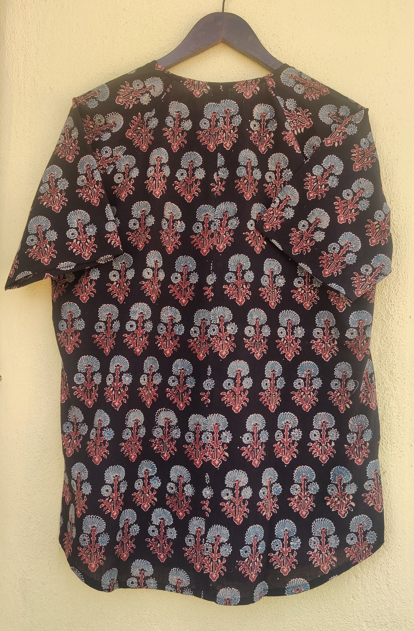 Phool kurta